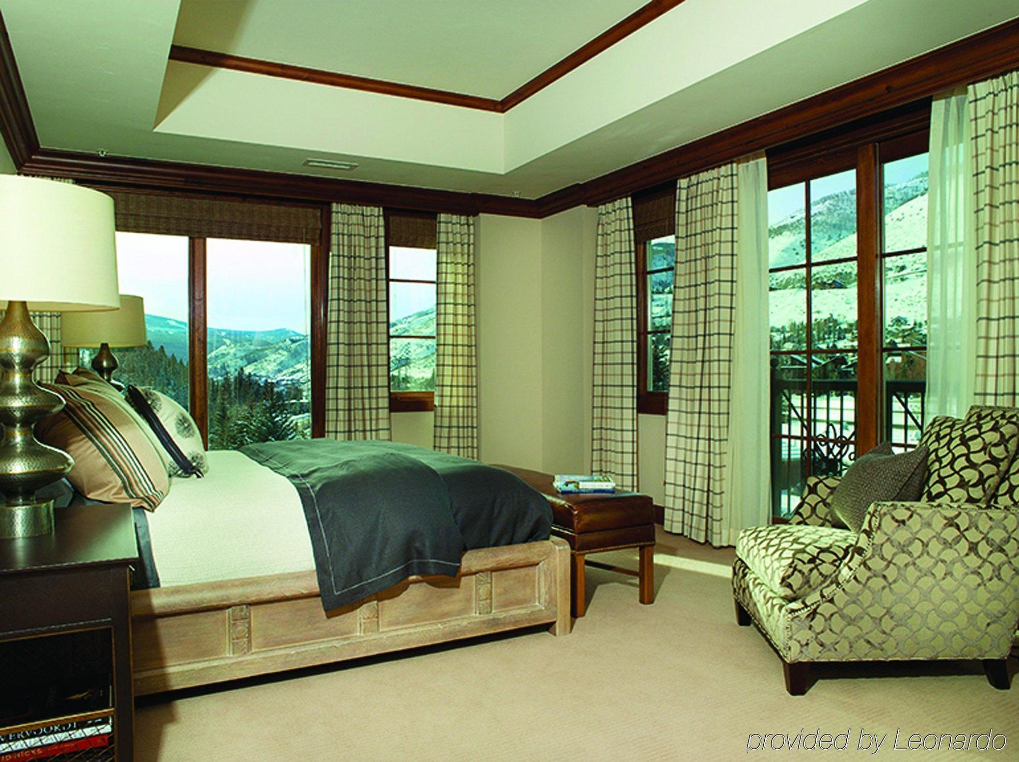 Legendary Lodging At The Ritz Vail Exterior photo